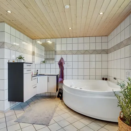 Дом отдыха Esben - 11km From The Sea By Interhome